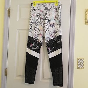 VS PINK Ultimate Legging US L